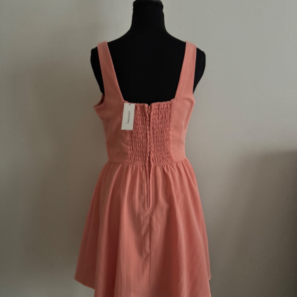 NWT Francesa's Mi Ami sleeveless, peach-colored mini dress Size Small - Picture 2 of 5